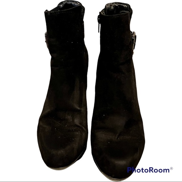 Women’s Size 8.5 Kelly and Katie Slim Heel Boot. - Picture 3 of 5